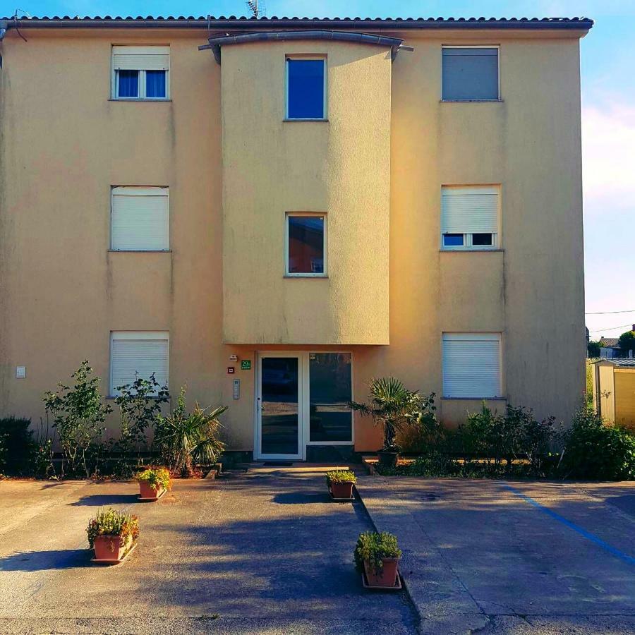 Apartment Alice Pula Buitenkant foto